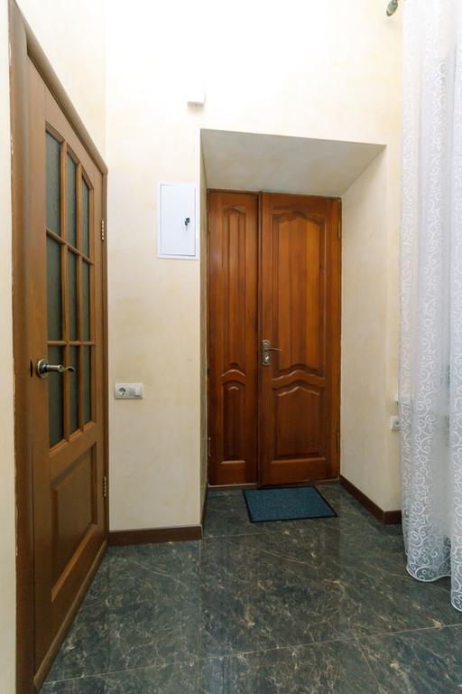 Central Apartments Kiev Luaran gambar