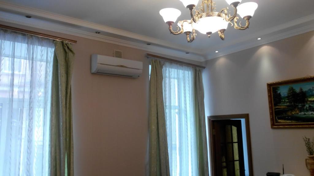 Central Apartments Kiev Luaran gambar